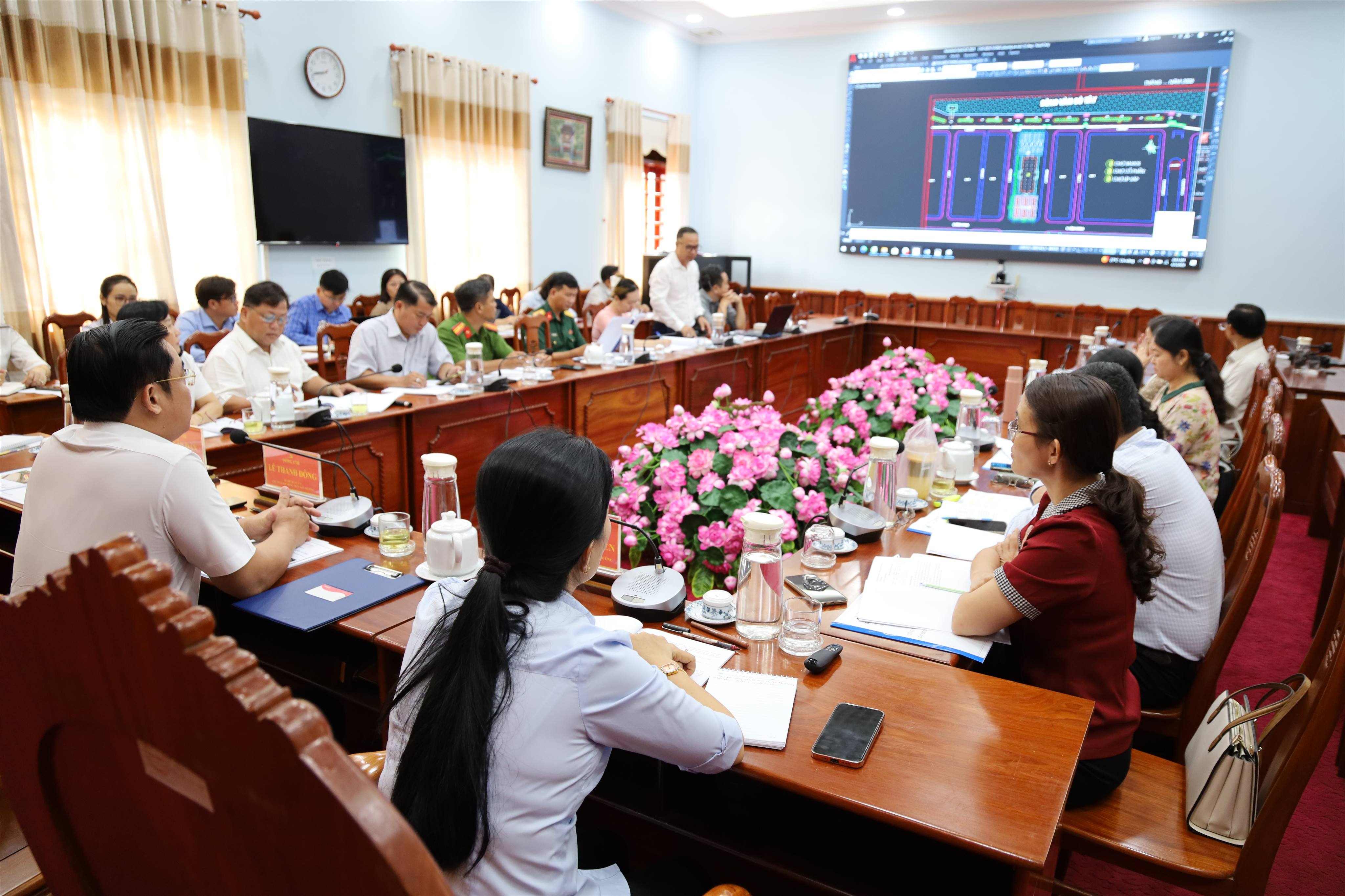 Phường Kiến Tường cho ý kiến thông qua hồ sơ thiết kế, quy hoạch các công trình trọng điểm